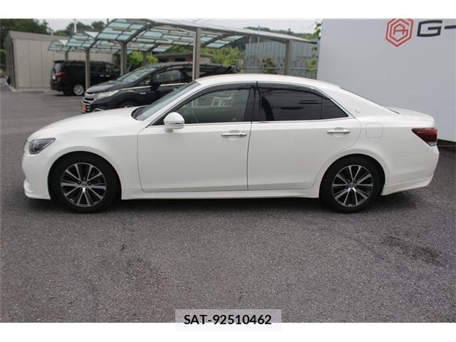Toyota CROWN 2017-03 7808850-12