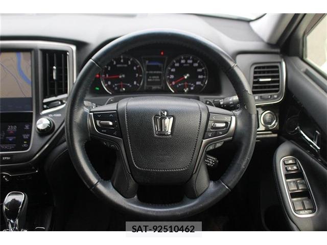 Toyota CROWN 2017-03 7808850-5