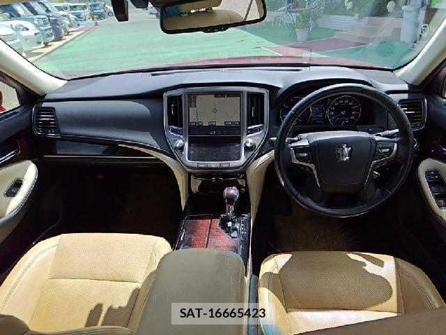 Toyota CROWN 2017-09 7809323-2