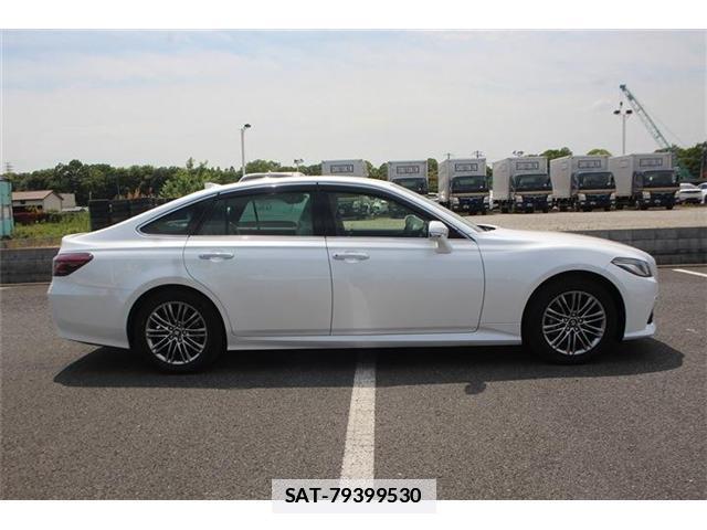 Toyota CROWN 2021-03 7809354-14