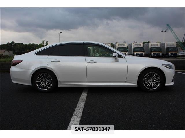 Toyota CROWN 2021-04 7809355-8