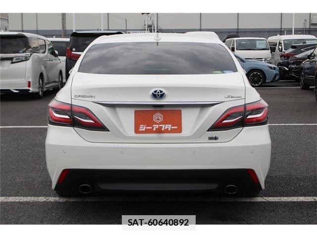 Toyota CROWN 2018-09 7809364-12