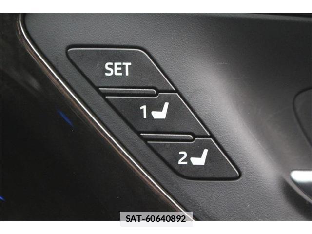 Toyota CROWN 2018-09 7809364-4