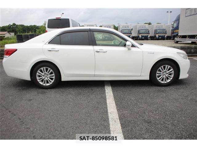 Toyota CROWN 2014-09 7809370-16