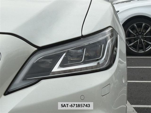 Toyota CROWN 2019-01 7809396-10
