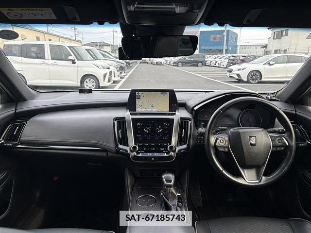 Toyota CROWN 2019-01 7809396-16
