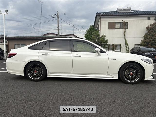 Toyota CROWN 2019-01 7809396-7