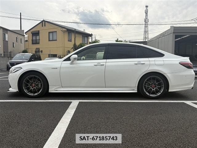 Toyota CROWN 2019-01 7809396-9