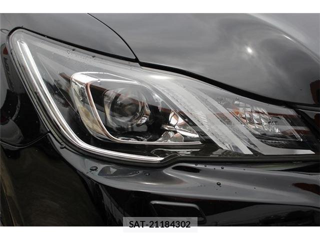 Toyota CROWN 2016-10 7809448-18