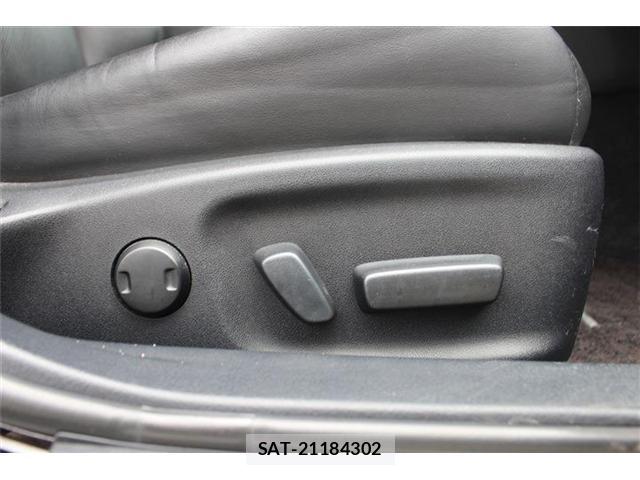 Toyota CROWN 2016-10 7809448-5