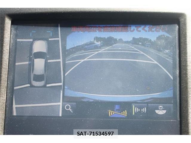 Toyota CROWN 2017-07 7809519-4