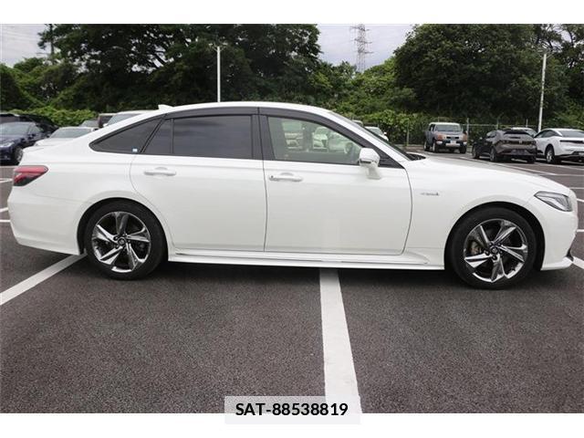 Toyota CROWN 2020-03 7809528-13