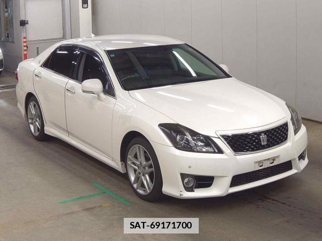 Toyota CROWN 2011-06 7810011-3