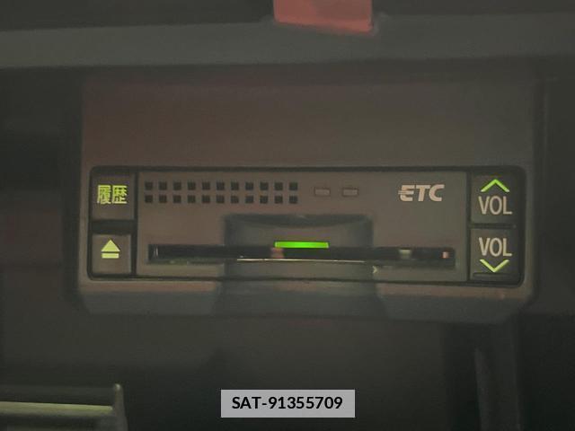 Lexus CT 2012-05 7793255-6