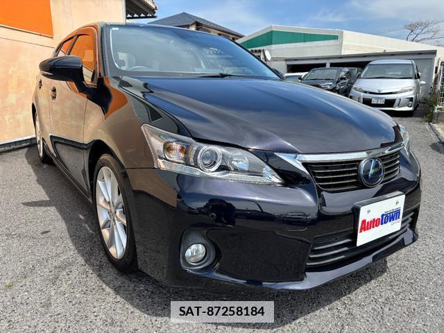 Lexus CT 2013-03 7793554-16