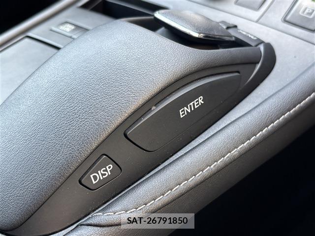 Lexus CT 2011-06 7793562-15