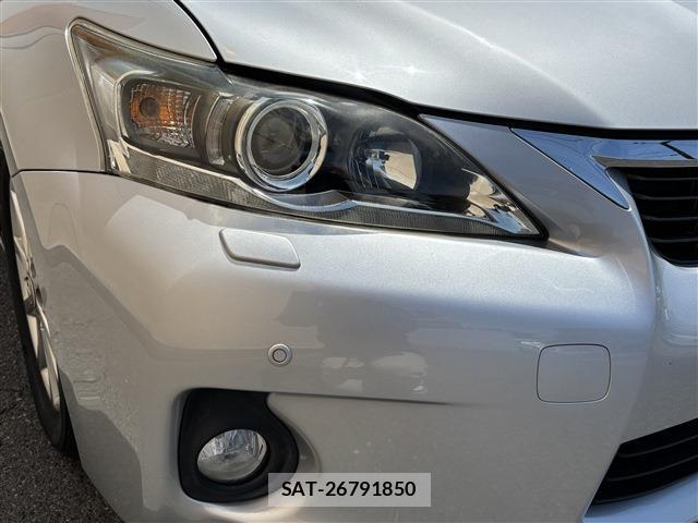 Lexus CT 2011-06 7793562-18