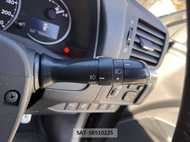 Lexus CT 2011-05 7793668-6