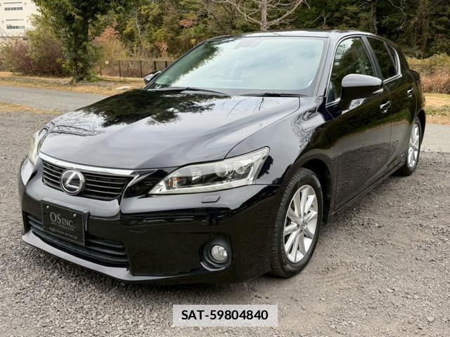 Lexus CT 2011-10 7794365-0