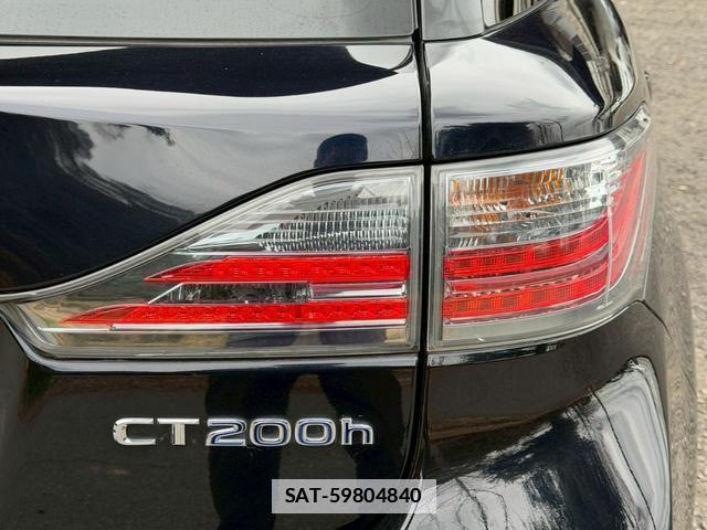 Lexus CT 2011-10 7794365-1