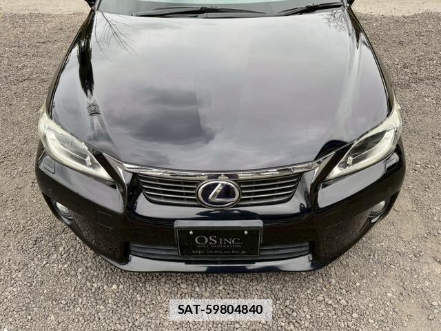 Lexus CT 2011-10 7794365-16