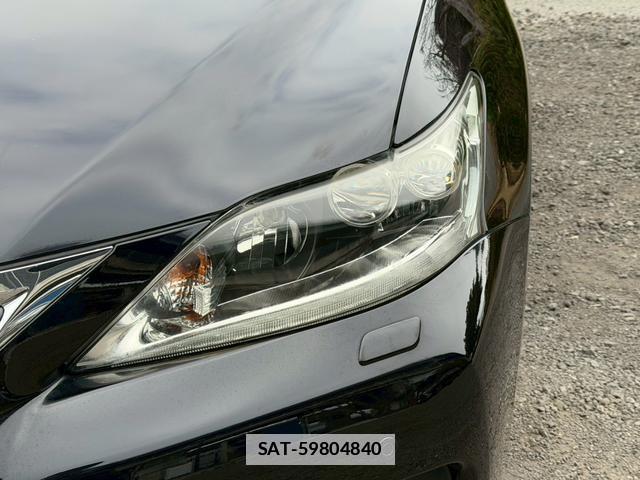 Lexus CT 2011-10 7794365-3