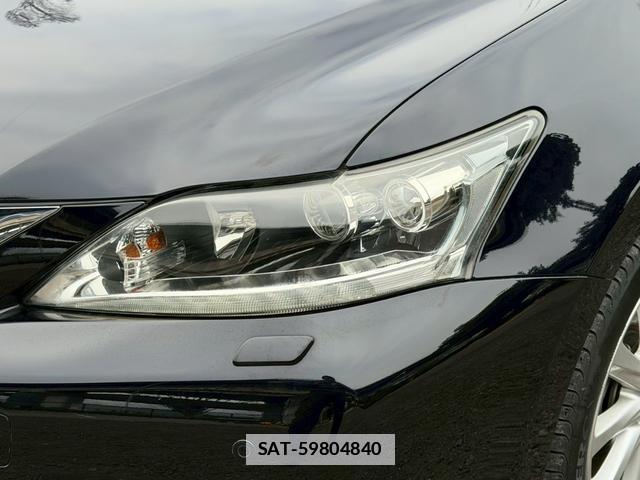 Lexus CT 2011-10 7794365-4