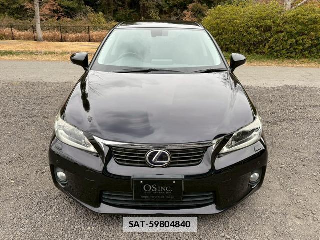 Lexus CT 2011-10 7794365-5