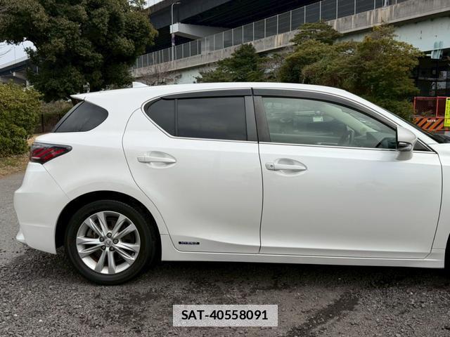 Lexus CT 2015-07 7794368-16