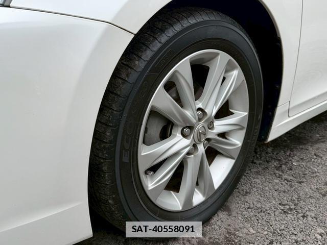 Lexus CT 2015-07 7794368-7
