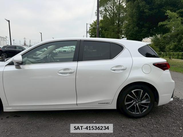 Lexus CT 2019-12 7794456-10