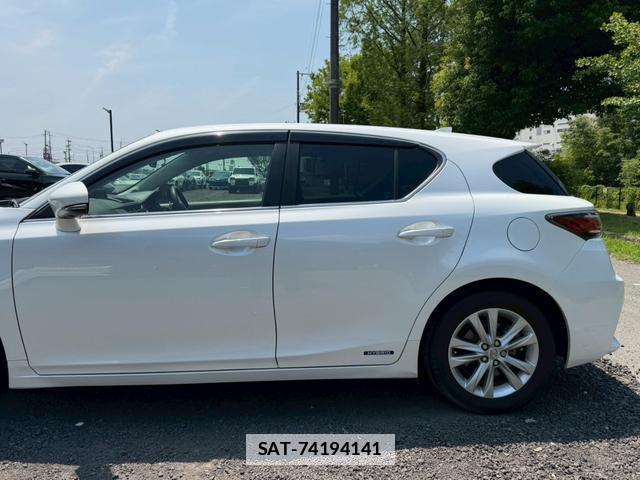 Lexus CT 2014-01 7794462-2