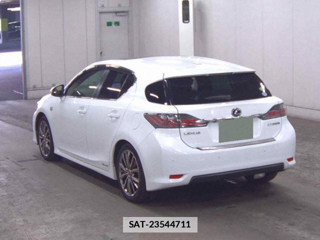 Lexus CT 2013-05 7796157-1
