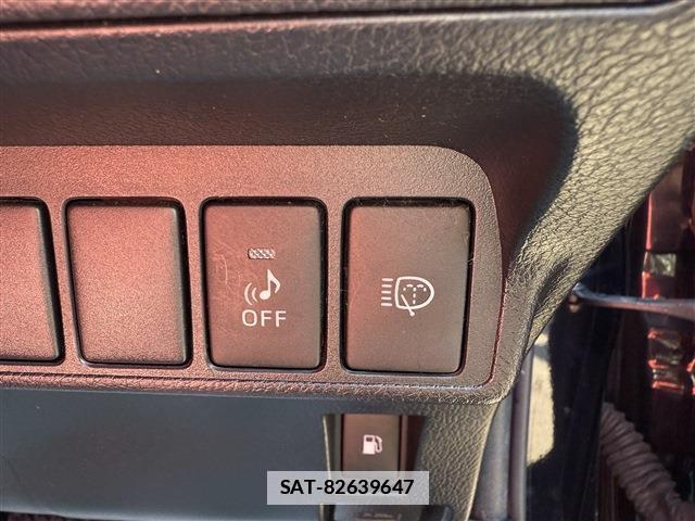 Lexus CT 2011-11 7797809-12