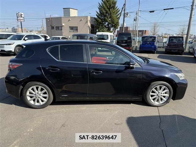 Lexus CT 2011-11 7797809-4
