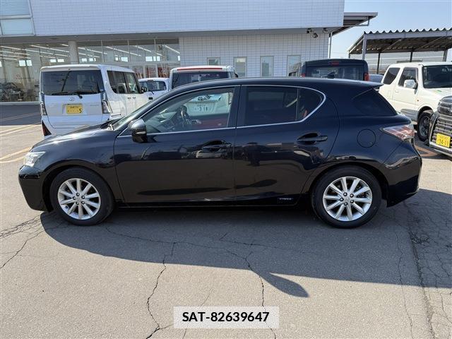 Lexus CT 2011-11 7797809-8