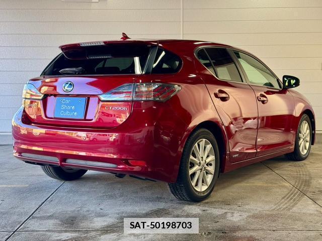 Lexus CT 2011-12 7798828-1