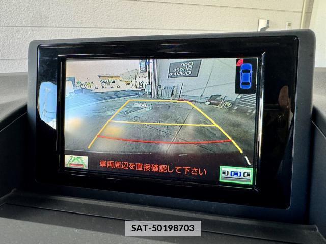 Lexus CT 2011-12 7798828-12
