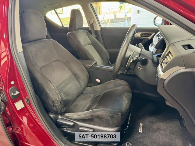 Lexus CT 2011-12 7798828-3