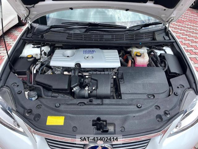 Lexus CT 2011-05 7799307-17