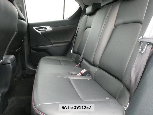 Lexus CT 2013-04 7800117-17