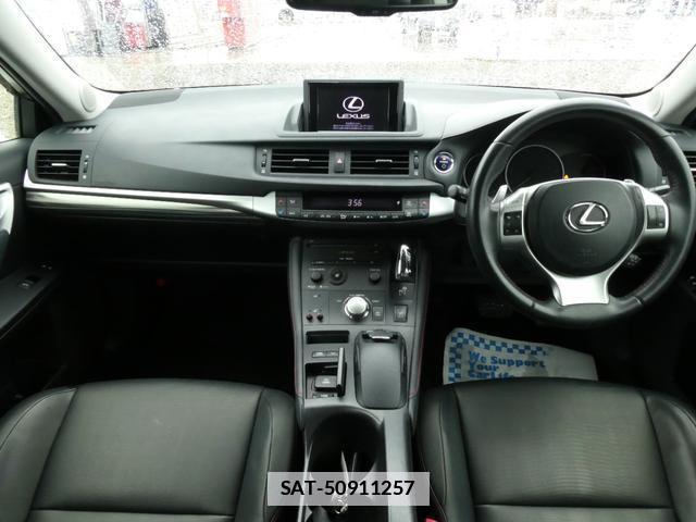 Lexus CT 2013-04 7800117-18