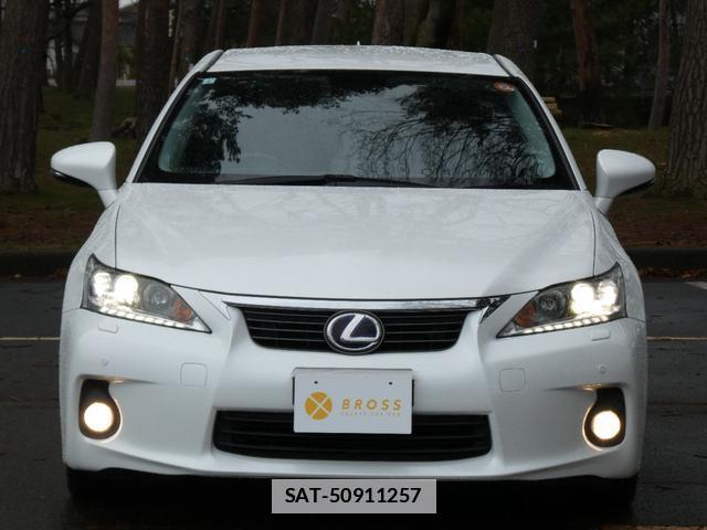 Lexus CT 2013-04 7800117-2