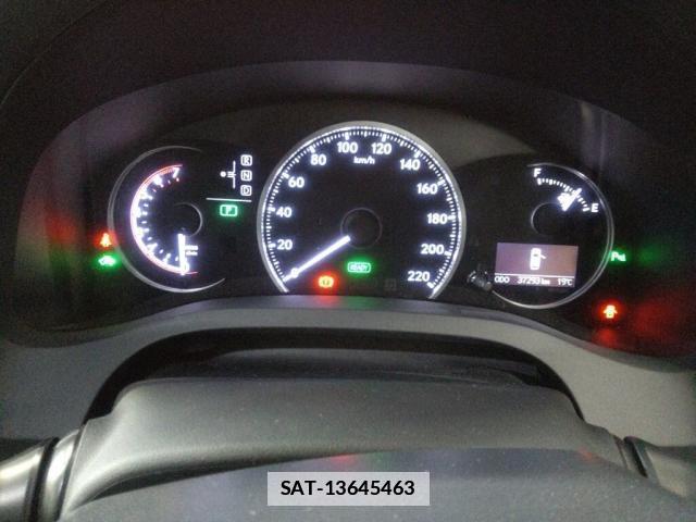 Lexus CT 2013-04 7801441-3