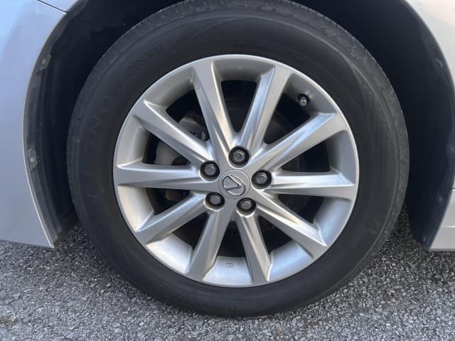 Lexus CT 2011-02 7806369-8