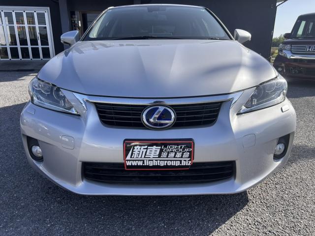 Lexus CT 2011-02 7806369-9