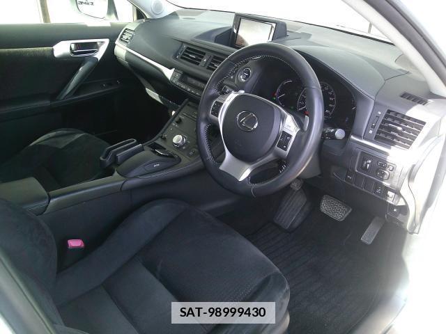 Lexus CT 2013-09 7806718-11