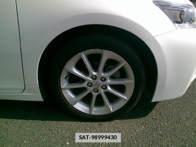Lexus CT 2013-09 7806718-16