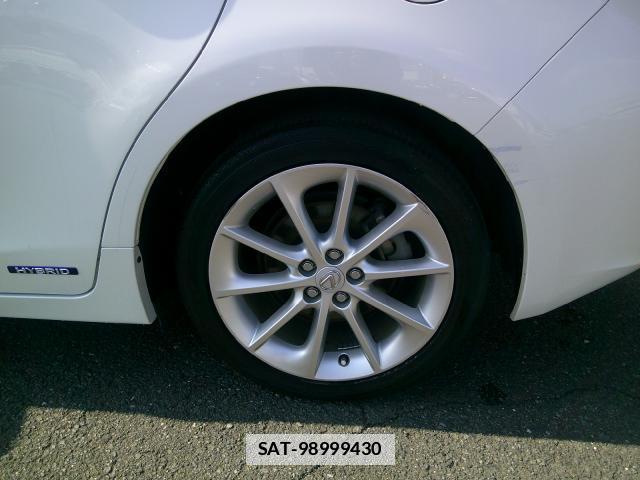 Lexus CT 2013-09 7806718-18