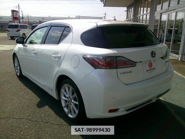 Lexus CT 2013-09 7806718-2